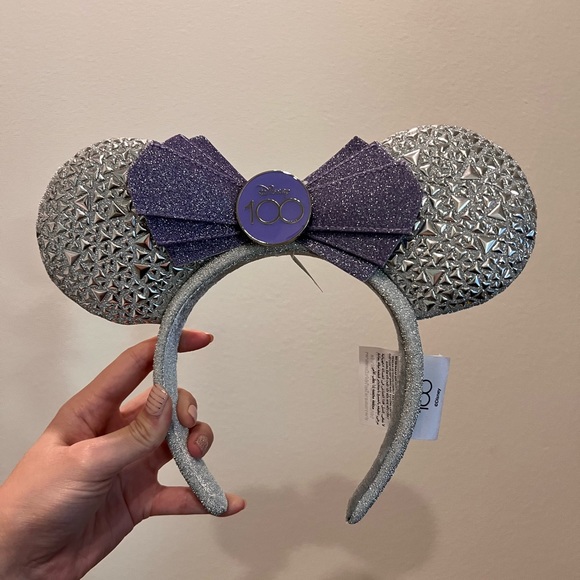 Disney Accessories - Disney’s 100 Anniversary -  Minnie Mouse ears